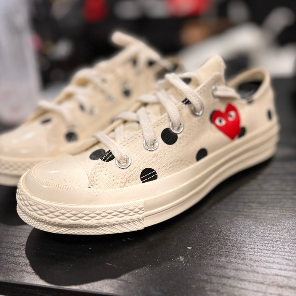 Converse and Comme!
